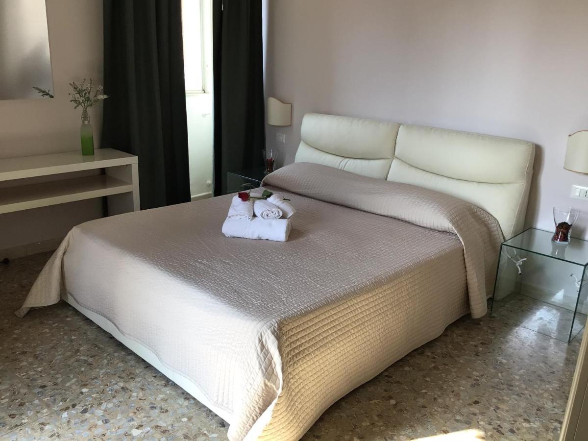 Suite Barocca Noto Bagian luar foto