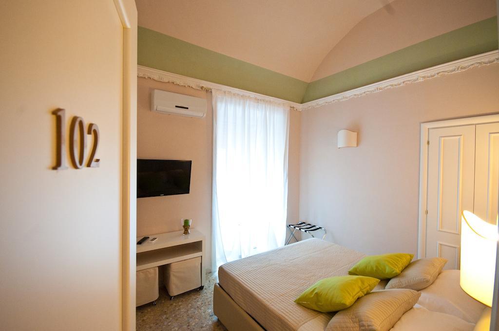Suite Barocca Noto Ruang foto